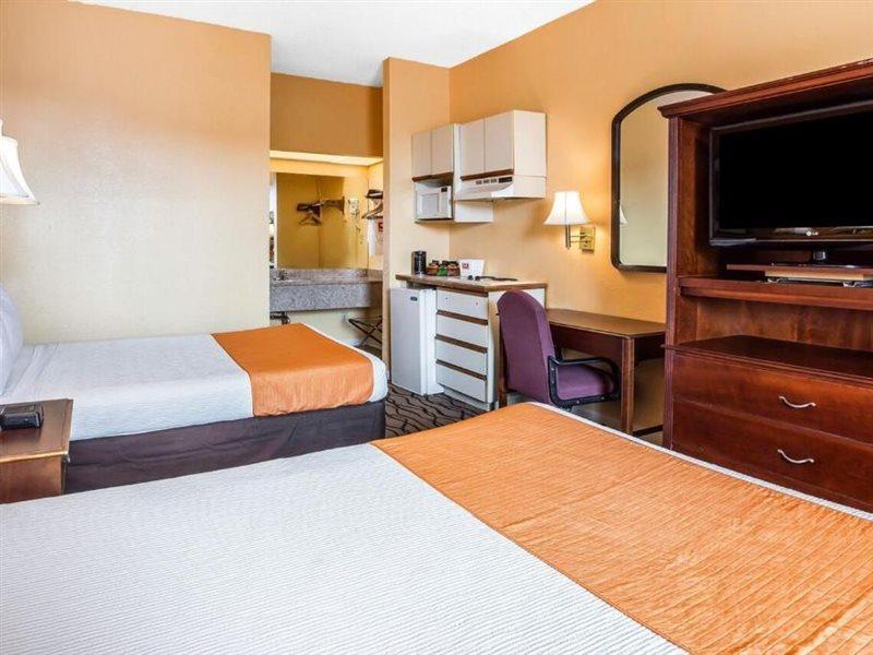 אוגוסטה Zainee Inc Budgetel Inn And Suites מראה חיצוני תמונה