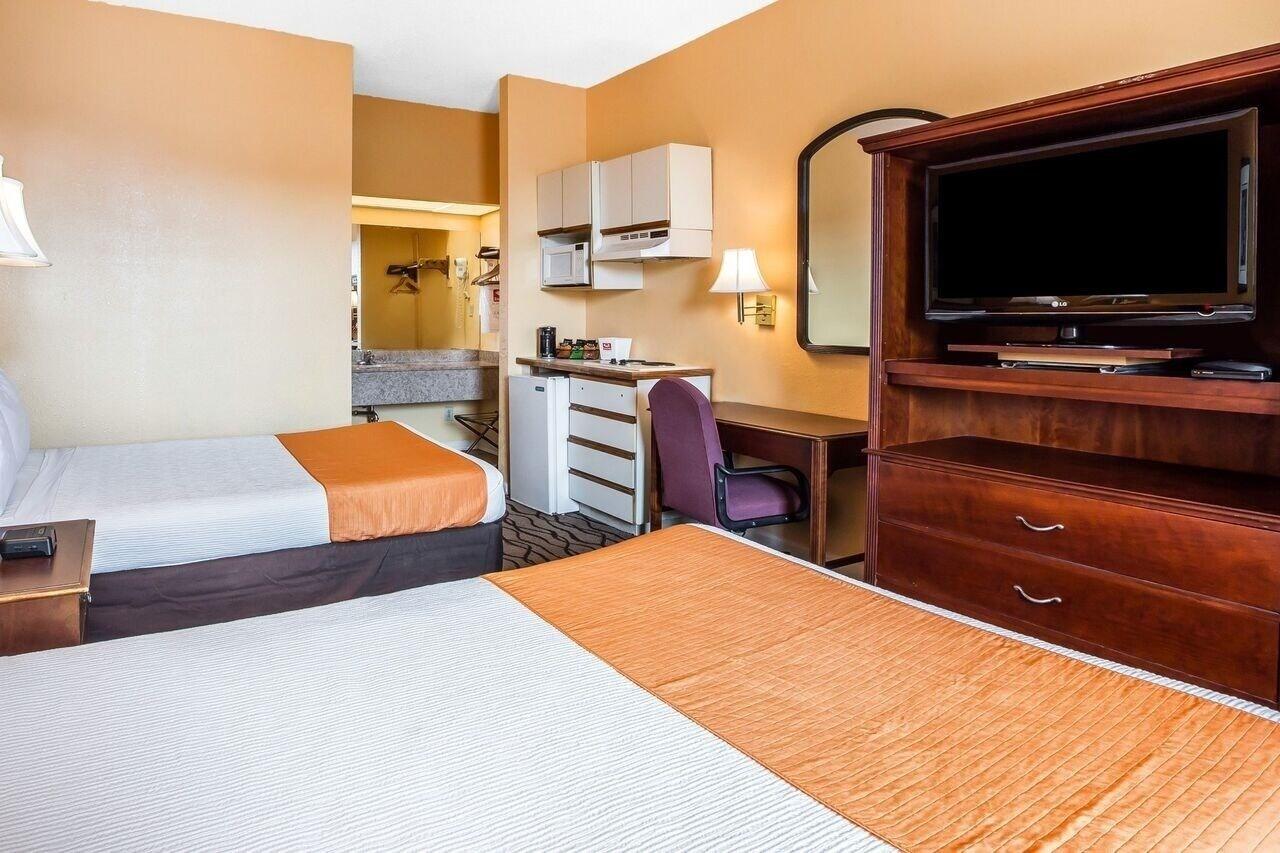אוגוסטה Zainee Inc Budgetel Inn And Suites מראה חיצוני תמונה