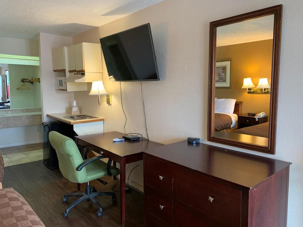 אוגוסטה Zainee Inc Budgetel Inn And Suites מראה חיצוני תמונה