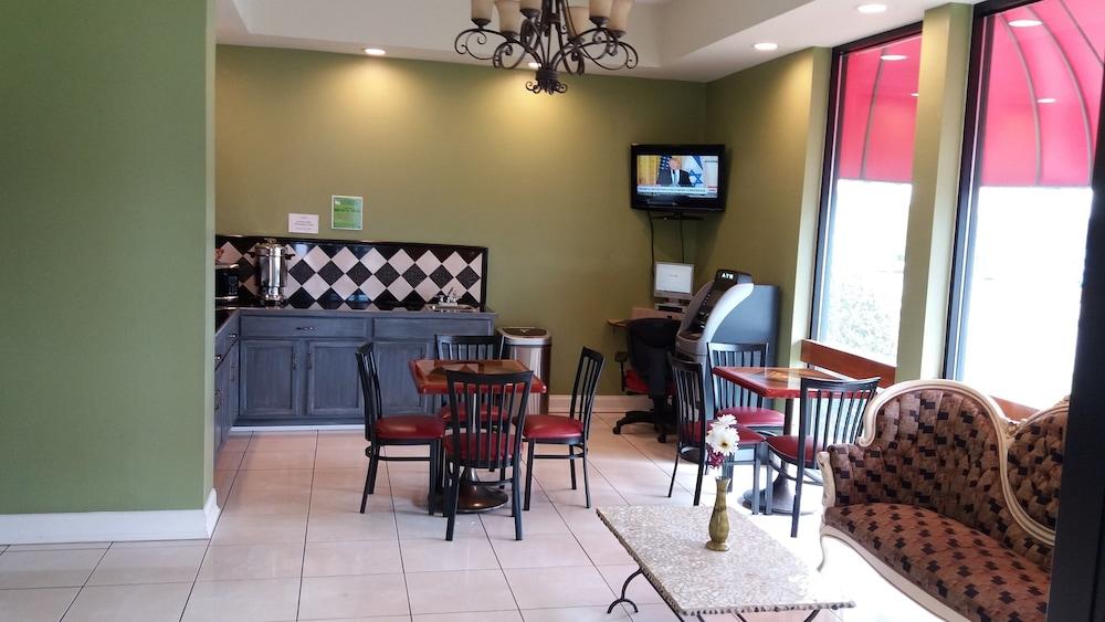 אוגוסטה Zainee Inc Budgetel Inn And Suites מראה חיצוני תמונה