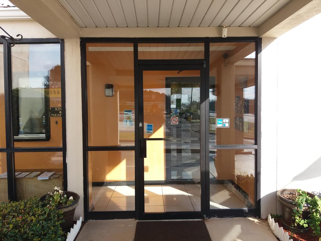 אוגוסטה Zainee Inc Budgetel Inn And Suites מראה חיצוני תמונה
