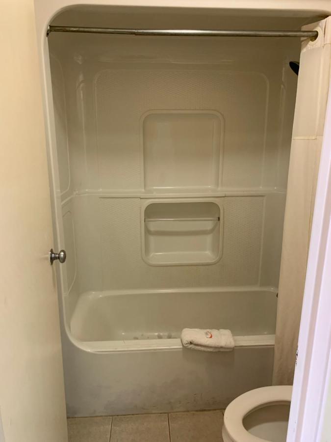 אוגוסטה Zainee Inc Budgetel Inn And Suites חדר תמונה